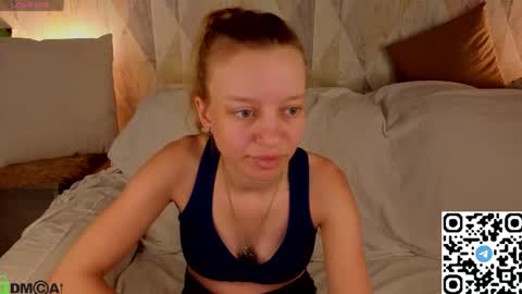 Snapshot of michelle_blond chatting on 06-11-26, 02:53 michelle_blond online show from 06-11-26, 02:53