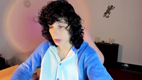 Snapshot of michelleastro chatting on 02-03-25, 08:46 Michelle Ramirez online show from 02-03-25, 08:46