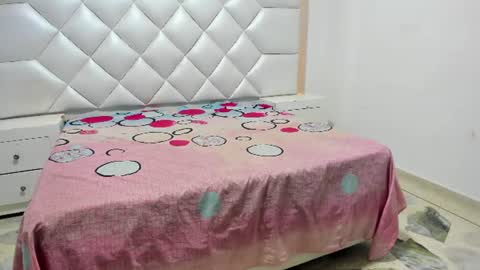 michelleblair1 online show from 07-15-26, 12:32