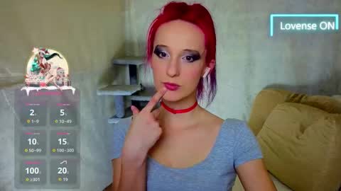 Snapshot of michelleevie chatting on 12-17-25, 09:21 Agatha online show from 12-17-25, 09:21