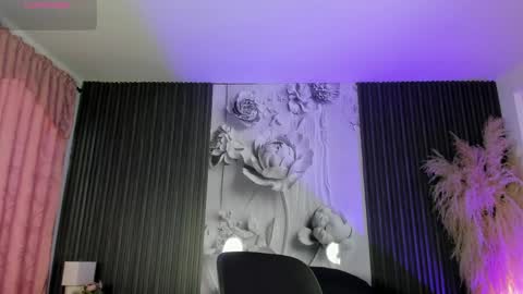 michellepreston_ online show from 04-23-26, 12:04