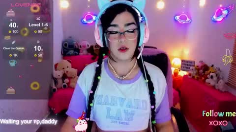 Snapshot of michellevanss22 chatting on 10-09-25, 09:13 online show from 10-09-25, 09:13