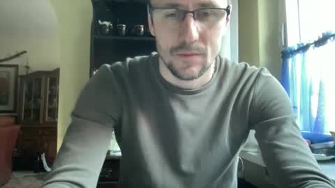 Snapshot of michgabo chatting on 01-19-26, 07:45 michgabo online show from 01-19-26, 07:45