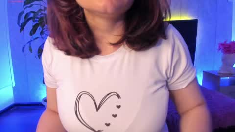 Snapshot of michonne_k chatting on 09-18-25, 09:28 Michonne online show from 09-18-25, 09:28