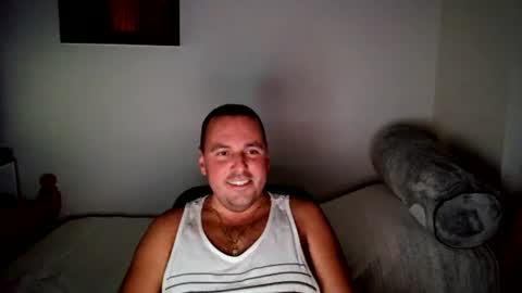 micic3 online show from 06-25-26, 01:38