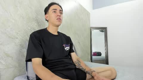 mick_lollipopp online show from 04-27-26, 07:56