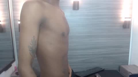 Snapshot of mick_storm chatting on 10-14-25, 03:57 Mick storm online show from 10-14-25, 03:57