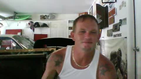 Snapshot of mickey85knoxx chatting on 09-26-25, 03:16 mickey85knoxx online show from 09-26-25, 03:16