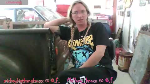 Snapshot of mickey85knoxx chatting on 11-30-25, 06:12 mickey85knoxx online show from 11-30-25, 06:12