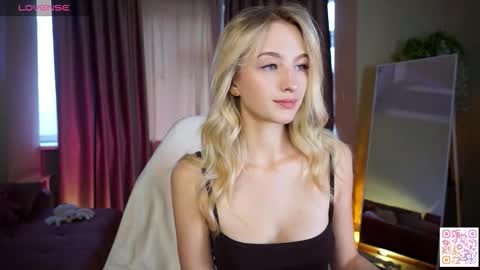 Snapshot of mickeydior chatting on 10-04-25, 11:41 mickeydior online show from 10-04-25, 11:41