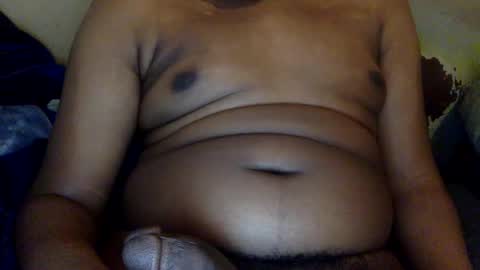 Snapshot of mickkzzx chatting on 02-01-25, 02:02 mickkzzx online show from 02-01-25, 02:02