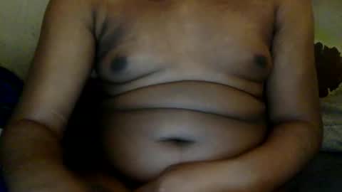 Snapshot of mickkzzx chatting on 03-12-25, 06:11 mickkzzx online show from 03-12-25, 06:11