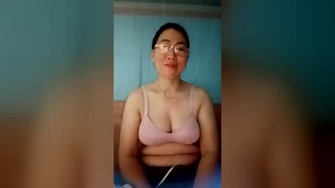 Snapshot of mickye00 chatting on 06-22-26, 07:11 Miky online show from 06-22-26, 07:11