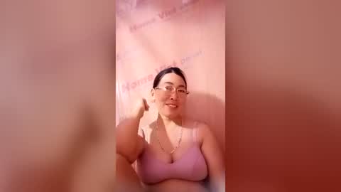 Snapshot of mickye00 chatting on 06-27-26, 02:23 Miky online show from 06-27-26, 02:23