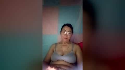 Snapshot of mickye00 chatting on 07-13-26, 10:01 Miky online show from 07-13-26, 10:01