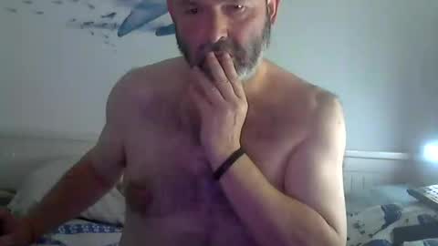 Snapshot of midhir chatting on 09-18-25, 01:35 kike online show from 09-18-25, 01:35