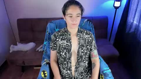 Blue online show from 09-23-25, 03:26