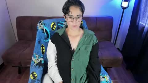 Blue online show from 04-30-26, 03:29