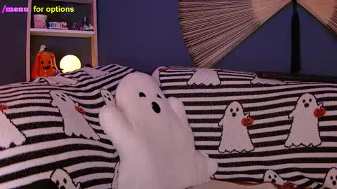 Rain online show from 10-22-25, 04:35