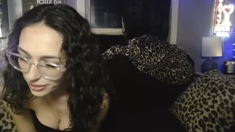 Snapshot of midnight_motion chatting on 11-19-25, 05:07 midnight_motion online show from 11-19-25, 05:07