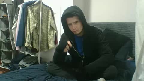 midnightsattire online show from 05-03-26, 09:21