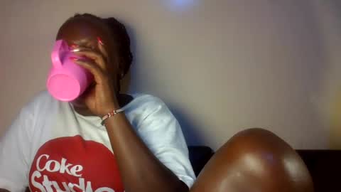 midnightt_curves online show from 07-25-26, 06:49