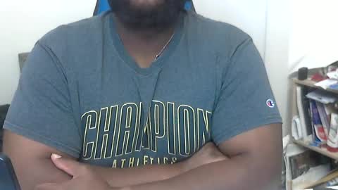 Snapshot of midnighttemptation267 chatting on 06-11-26, 02:11 Midnight Temptation online show from 06-11-26, 02:11