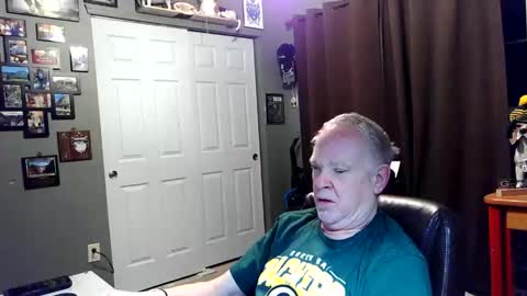 midwestdad09 online show from 03-15-26, 08:42