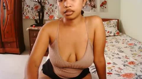 miel_07 online show from 04-29-26, 06:39