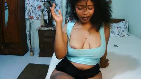 Snapshot of miel_07 chatting on 05-16-26, 06:54 miel_07 online show from 05-16-26, 06:54