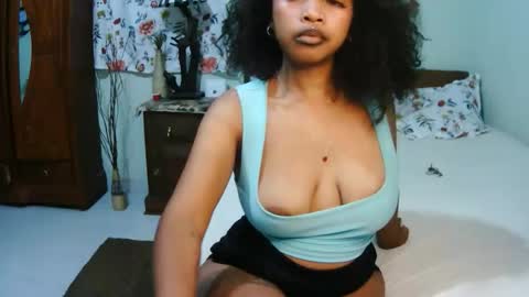 Snapshot of miel_07 chatting on 05-16-26, 07:05 miel_07 online show from 05-16-26, 07:05