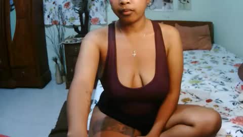 Snapshot of miel_07 chatting on 05-30-26, 11:40 miel_07 online show from 05-30-26, 11:40