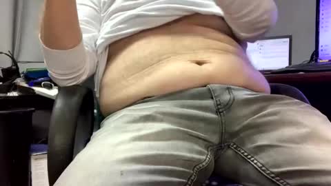 Snapshot of miggie001 chatting on 01-16-26, 01:26 miggie001 online show from 01-16-26, 01:26