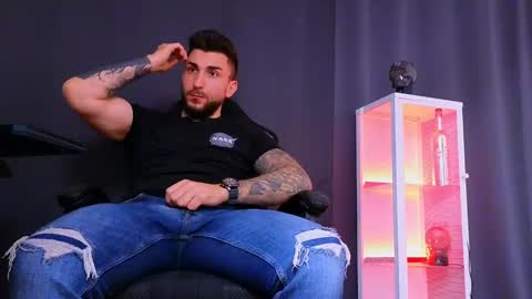 MightyAaron online show from 03-07-25, 09:51