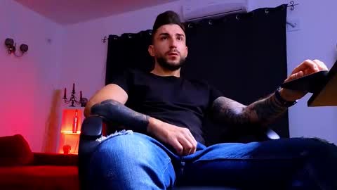 MightyAaron online show from 09-18-25, 01:40