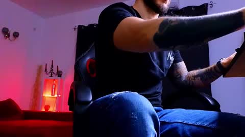 MightyAaron online show from 09-23-25, 01:52