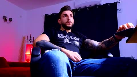 MightyAaron online show from 09-25-25, 02:04