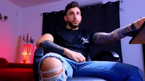 MightyAaron online show from 10-16-25, 03:51