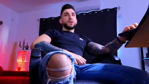 MightyAaron online show from 01-14-26, 06:19