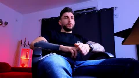 MightyAaron online show from 01-18-26, 05:55