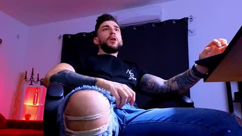 MightyAaron online show from 01-19-26, 05:44