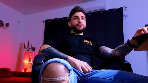 MightyAaron online show from 02-03-26, 03:48