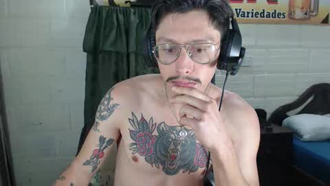 Snapshot of miguel__98 chatting on 03-27-26, 08:26 Miguel Independent Model online show from 03-27-26, 08:26