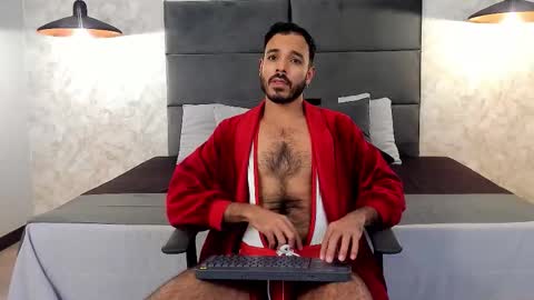 miguelsanfrancisco online show from 11-30-25, 06:01