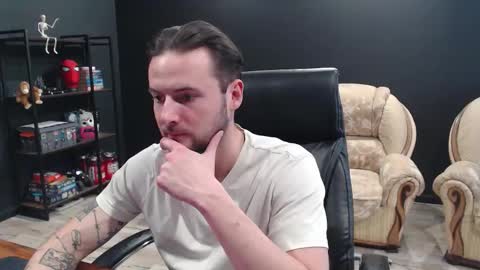 Misha Winchester online show from 11-25-25, 10:48