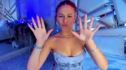 Snapshot of miia02 chatting on 06-20-26, 03:53 MIA 3 online show from 06-20-26, 03:53
