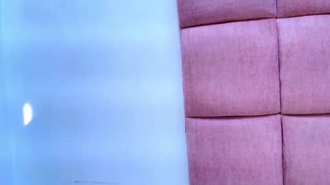 Snapshot of miia_01_ chatting on 09-22-25, 11:56 Mia online show from 09-22-25, 11:56