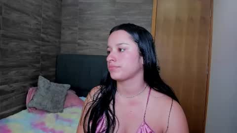 Mia online show from 07-07-26, 02:25