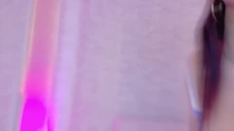 Mia online show from 09-23-25, 06:22