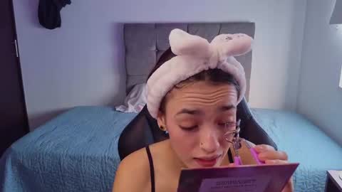 Snapshot of miia_bratz chatting on 06-20-26, 09:06 miia_bratz online show from 06-20-26, 09:06